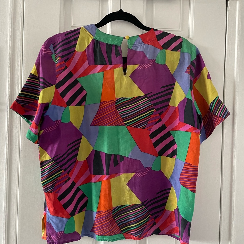 80’s 90’s colorful geometric Barbie-vibes silk blouse - Picture 2 of 7